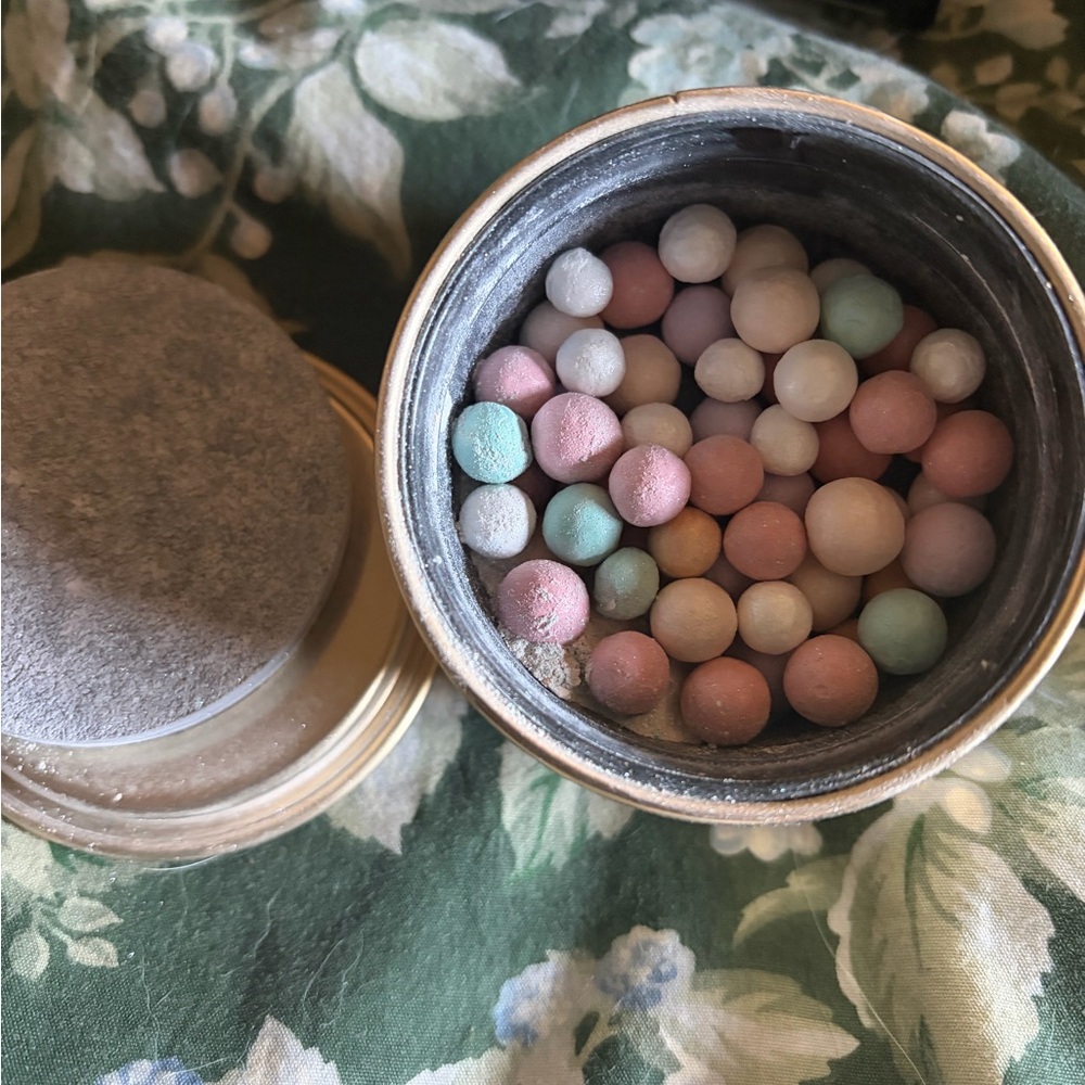 Guerlain Météorites Golden Bee Black and Gold new in box. Rare